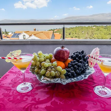 Daire Spacious & Charming 128 M2 With Sea View *