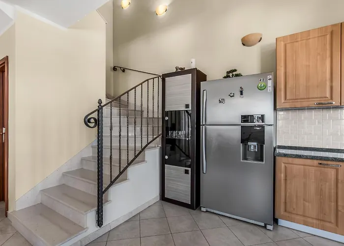 Spacious & Charming 128 M2 With Sea View * Supetar